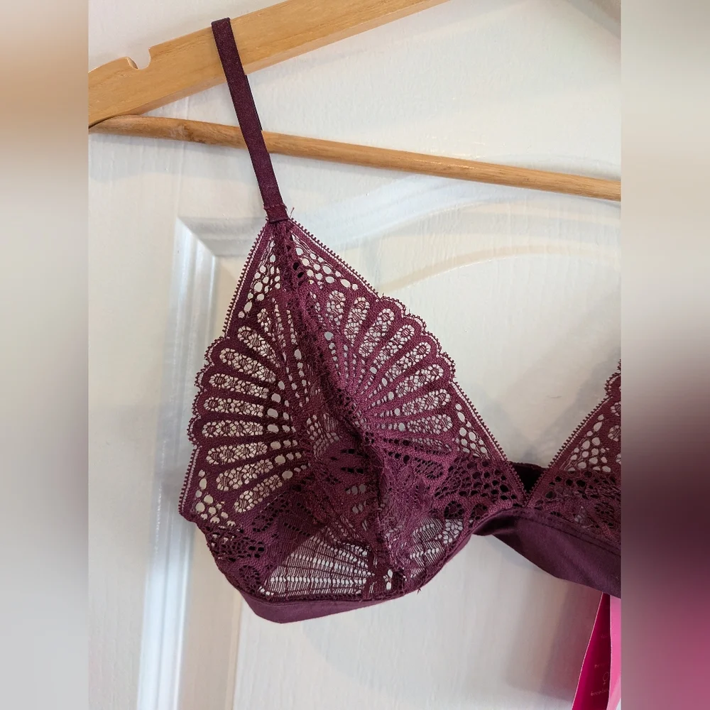 Commando Butter + Lace Bralette Pinot Burgundy Triangle Sheer Unlined Size S NWT